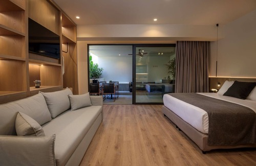 Pothia Hotel | Evanik Chic Hotel