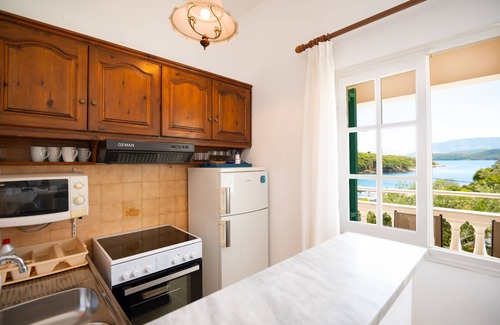 Agios Stefanos Apartment | Evanna: 3-Bedroom Apartment in Agios Stefanos, Corfu - Sleeps 6