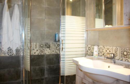 Symi House | EVANNA HOUSE