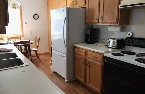 Lake City House | Evans' House - Close to Downtown Lake City