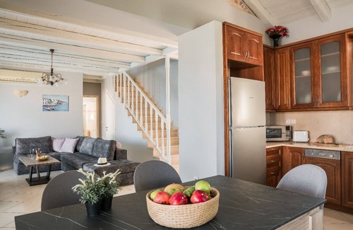 Katsarata Villa | Evanthia - Three Bedroom Villa, Sleeps 6