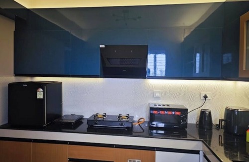 Thiruvananthapuram Apartment | Evara: Premium Fully A/C 3BHK Apartment with Style