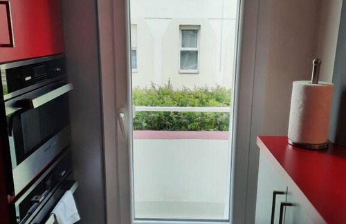 Faubourg North Apartment | Évasion - Apartment 6 Prs, 2 Bedrooms, with Balcony