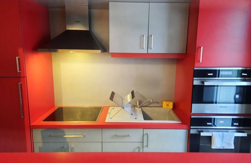 Faubourg North Apartment | Évasion - Apartment 6 Prs, 2 Bedrooms, with Balcony