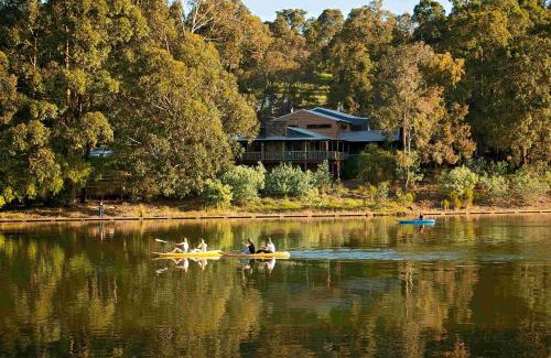 Burekup Resort | Evedon Lakeside Retreat