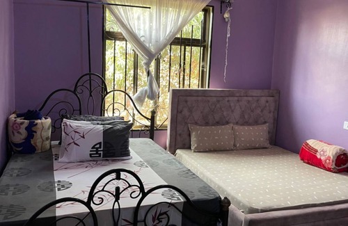 Boma la Ngombe House | Evelina House: Near Kilimanjaro International Airport