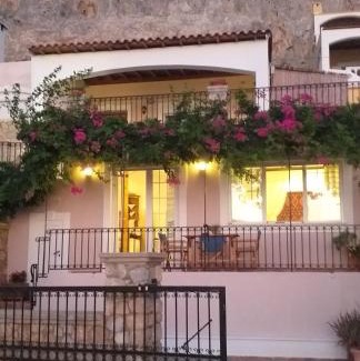 Mirties Apartment | Evelinas Apartement