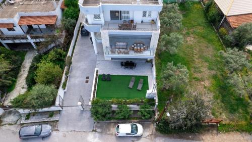 Salamis Villa | Evelyn