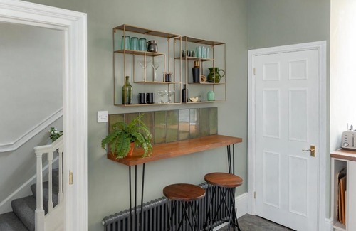Bath City Centre House | Evelyn House Central Bath Contemporary Art Townhouse