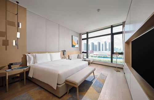 Pukou Hotel | EVEN Hotels Nanjing Yangtze River by IHG