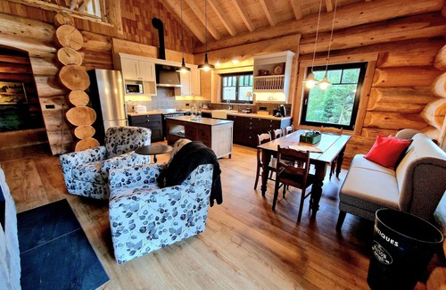 Heimbuchenthal House | Eveningwood - Luxury Log Home with Sauna in the Spessart