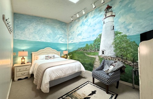 Marblehead Bed & Breakfast | Event Rental 10BR/10BA Sleeps 29 B&B Near The Lake