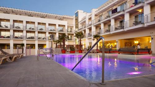 Tarifa Hotel | Event Tarifa by QHotels - Adults Recommended