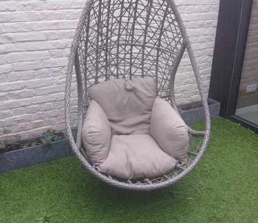 Nederbrakel House | Eventjes Ertussenuit