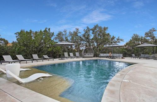 Canyon Lake House | Events & Weddings - Entire 14 Cabin Retreat Sleeps 100 - Texas Hill Country - Pool, Fire Pits, Stargazing