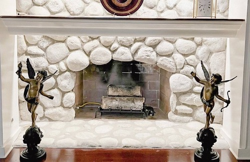 Temecula House | Events Welcome! Huge, entertainment-ready home in central location