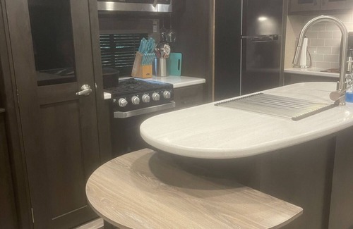 Pahrump House | Ever wonder what it would be like to live in an RV?
