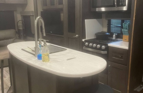 Pahrump House | Ever wonder what it would be like to live in an RV?