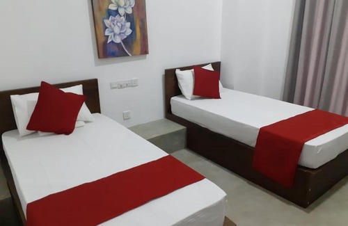 Anniwatta Bed & Breakfast | Everdew Kandy Rooms