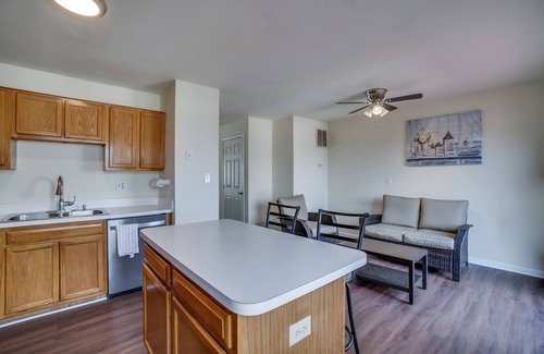 Woodbridge House | EVEREADY PARADISE TOWNHOUSE, USA