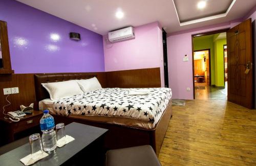 Sinamangal Hotel | Everest Holiday Inn