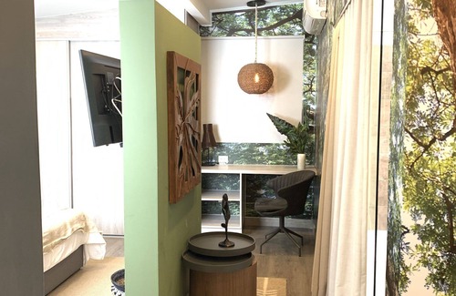 Laureles - Estadio Apartment | Evergreen 203 tropical jungle studio.