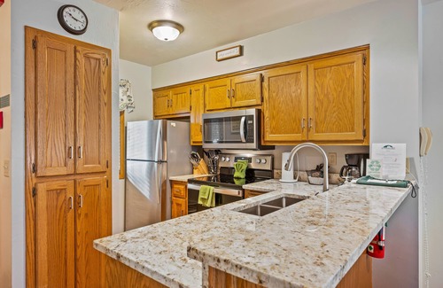 Fish Creek Apartment | Evergreen Hill Condominiums
