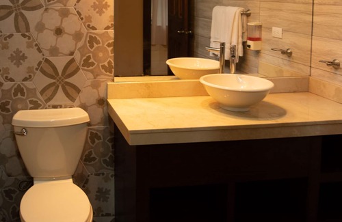 Tortuguero Cabin | Evergreen Lodge