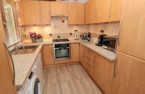 Morpeth Cottage | EVERGREEN LODGE, pet friendly, country holiday cottage in Felton