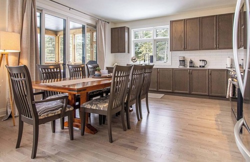 Lake of Bays Cottage | Evergreen Lodge - Three Bedroom Cottage, Sleeps 4