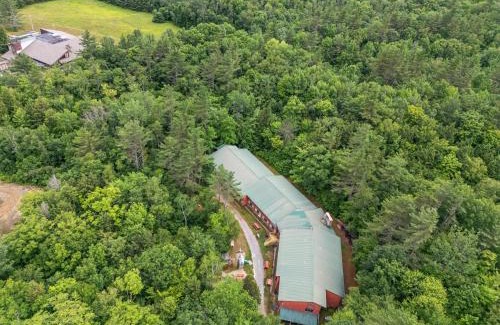 Stoneham Hotel | Evergreen Valley Inn