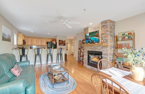 Foscoe Condo | Evergreens 1012- Mountain Condo, Gated Resort, Indoor/Outdoor Pools and Hot Tub, Fitness Area, Fi.