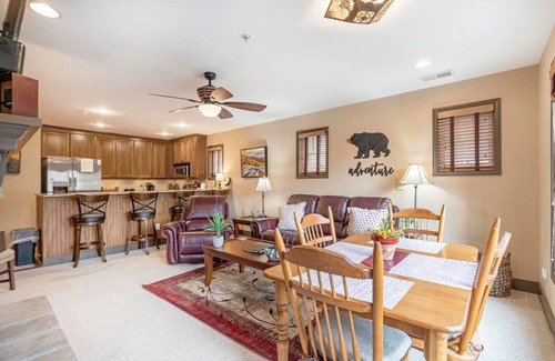 Foscoe House | Evergreens 1221- Mountain Condo, Gated Resort, Indoor/Outdoor Pools and Hot Tub, Fitness Area, Fi.