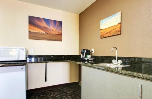 Oskaloosa Hotel | EverSpring Inn & Suites