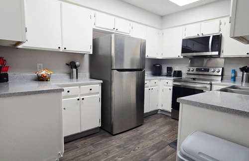 Arlington House | Every Event's Steps Away! Enjoy easy access 2 Arlington’s Entertainment District