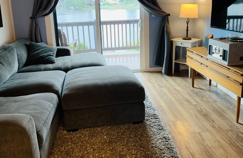 Bonney Lake Cabin | Everyone needs Lake time