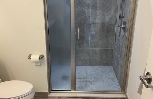 Dearborn Apartment | Everyone welcome travelers welcome