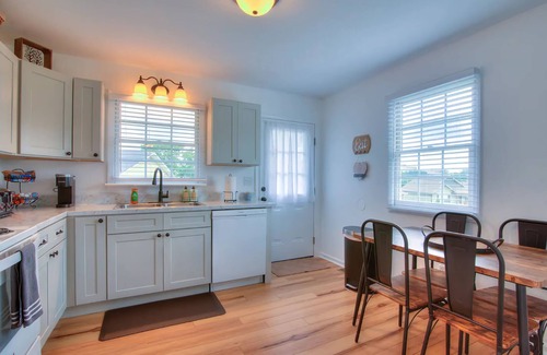 Johnson City House | Everything's at your fingertips at this JC hotspot.