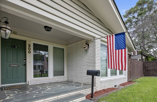 Terry Sanford House | Everything you need! From a private entrance to a hotel-style kitchenette.