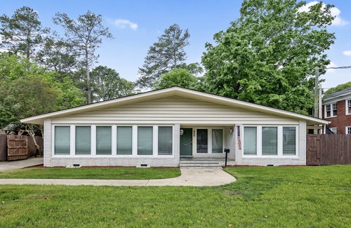 Terry Sanford House | Everything you need! From a private entrance to a hotel-style kitchenette.