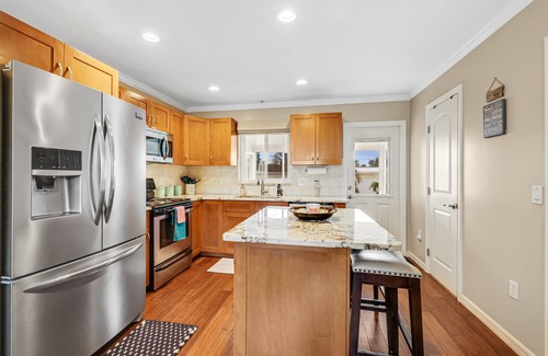 Englewood House | Everything you need! Beach– 2 Kings - Dog Friendly