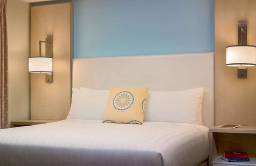 Andover Hotel | Everything You Need For The Perfect Vacation! Pets are Welcome! Parking, Pool!