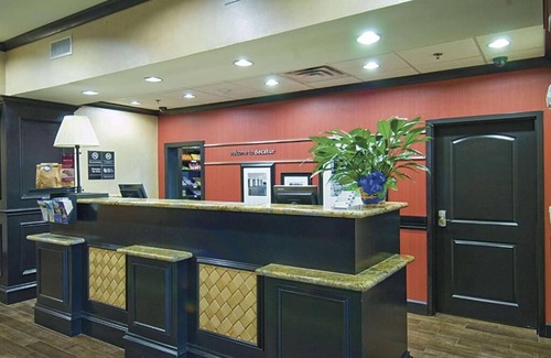 Decatur Hotel | Everything You Need For The Perfect Vacation! 2 Relaxing Units, Free Breakfast!