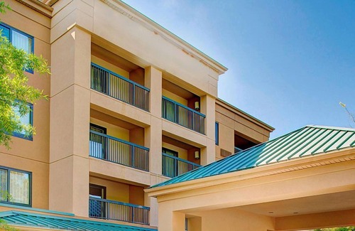 Crestline Heights House | Everything You Need For The Perfect Vacation! Pet-Friendly Property, Parking