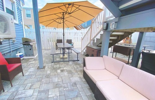 Seaside Heights Apartment | Everything you need ! 2 bedroom near beach and boardwalk!