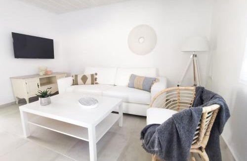 Skiathos Town House | Evgenia Seafront House