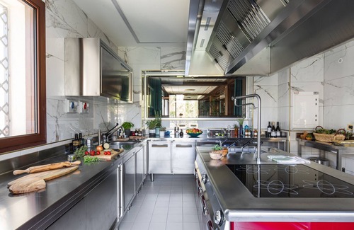 Varignana Villa | Evocative private patronal villa with views of olive groves and vineyards