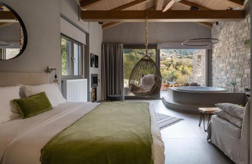 Gavros Bed & Breakfast | Evora Luxury Suites