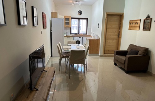 Gzira Apartment | Ewa Apt - 3-Bed near Sliema - St Julians Seafront