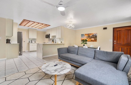 Ewa House | Ewa Beach 2BR - Upto 4, WiFi, A/C + Walk to Ocean